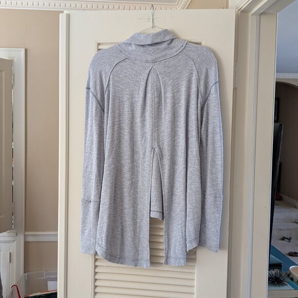 Free People We the Free Long Sleeve Turtleneck Top Split Back Gray Small /Med - Picture 7 of 9